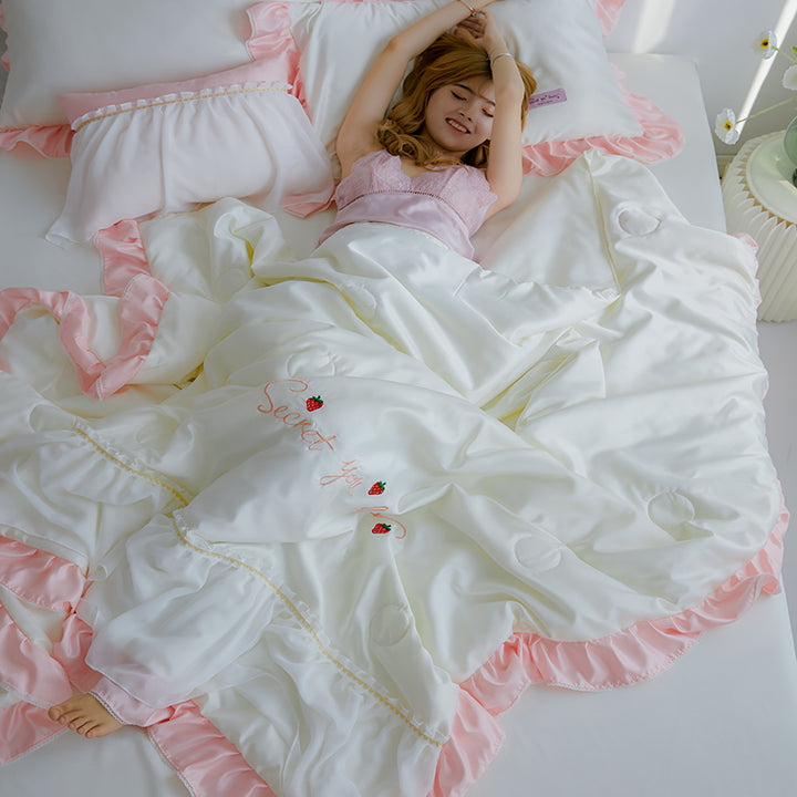 Cozy Pastels Ruffled Strawberry Comforter