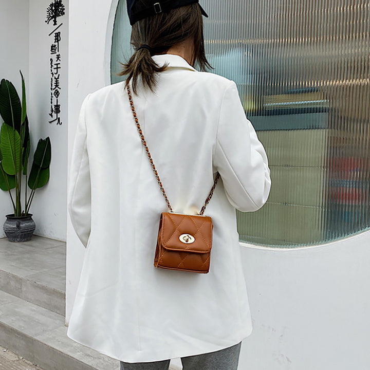 Chic Chain Crossbody Bag