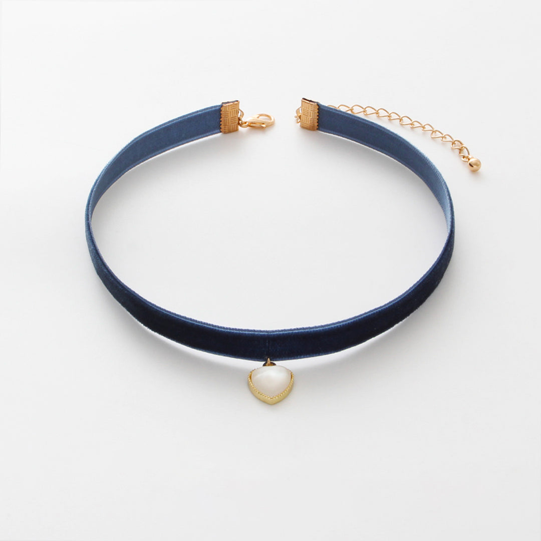 Pearl Heart Velvet Choker Necklace