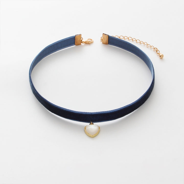 Pearl Heart Velvet Choker Necklace